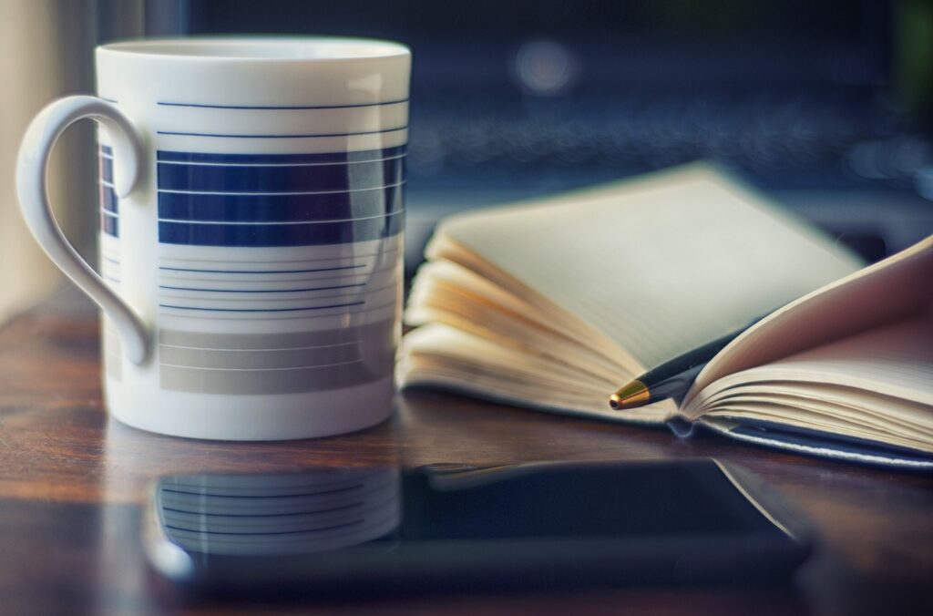 coffee, coffee cup, pen, cellphone, smartphone, notebook, desk, work, home offices, organization, computer, blog, to write, workplace, blog, blog, blog, blog, blog